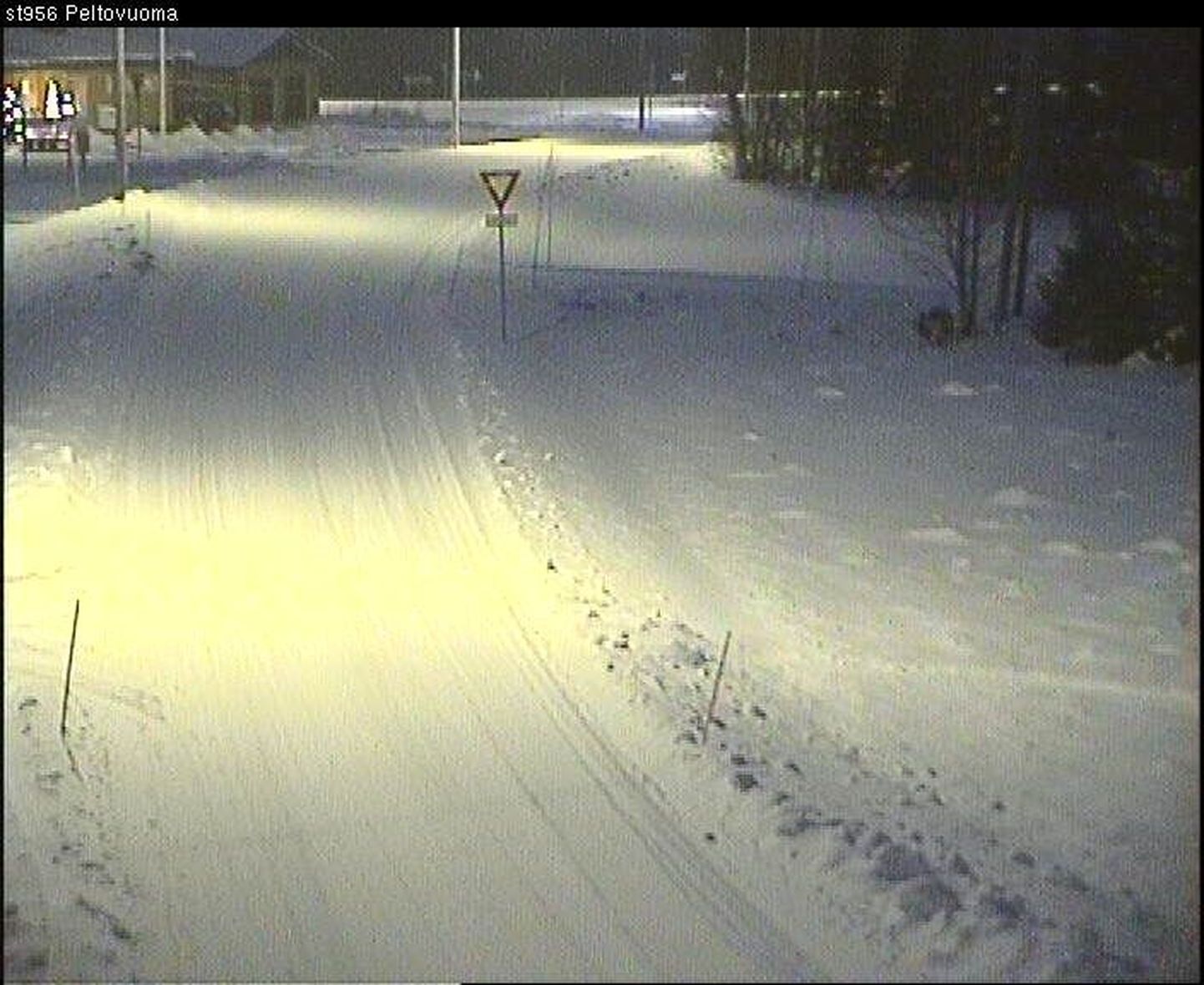 Talveilm Põhja-Soomes Enentekiö vallas täna kell 8.53 maanteekaamerast saadud pildi järgi.