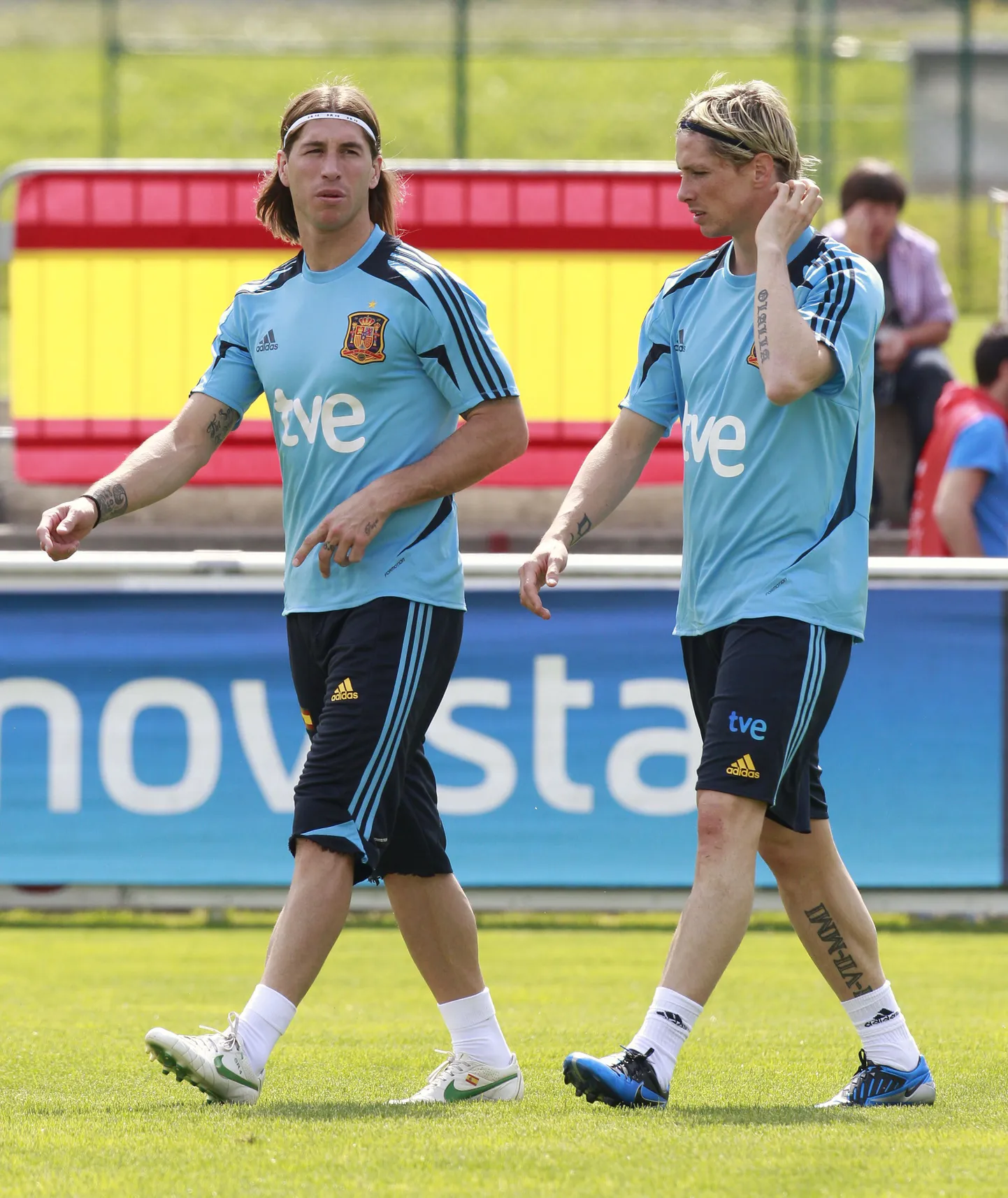 Sergio Ramos (vasakul) koos koondisekaaslase Fernando Torresega.