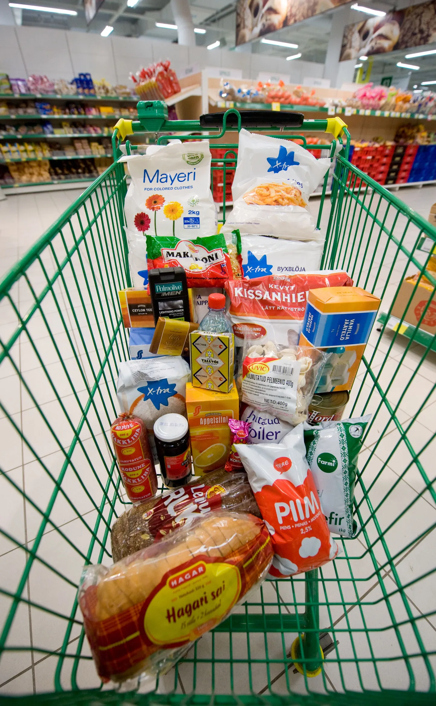 Toidukaupade hinnad on Eestis võrreldes aastatagusega tõusnud ligi 10,8 protsenti. Pildil poeketi Prisma külmutatud hindadega toidukorv.