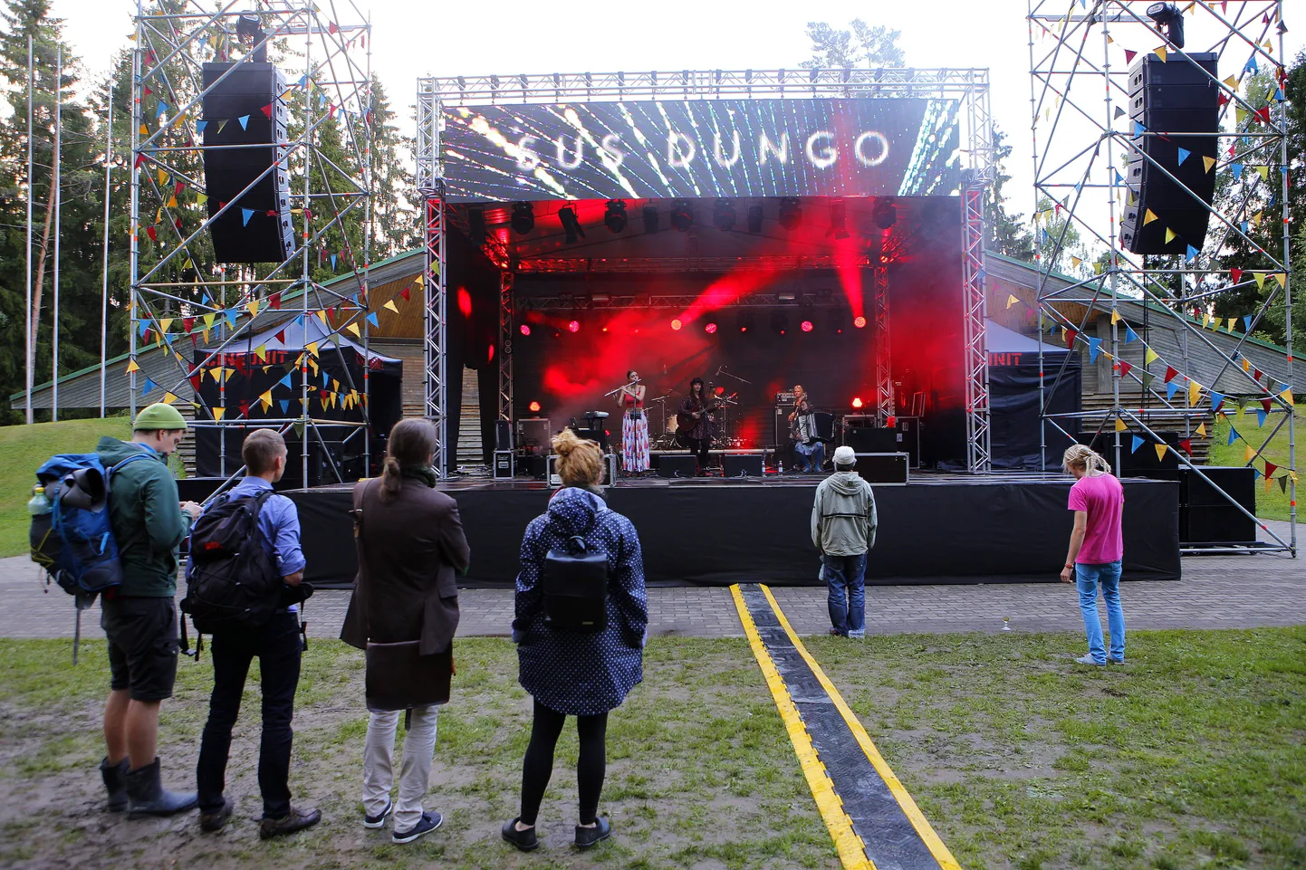 Intsikurmu festival 2015, esimesed tunnid