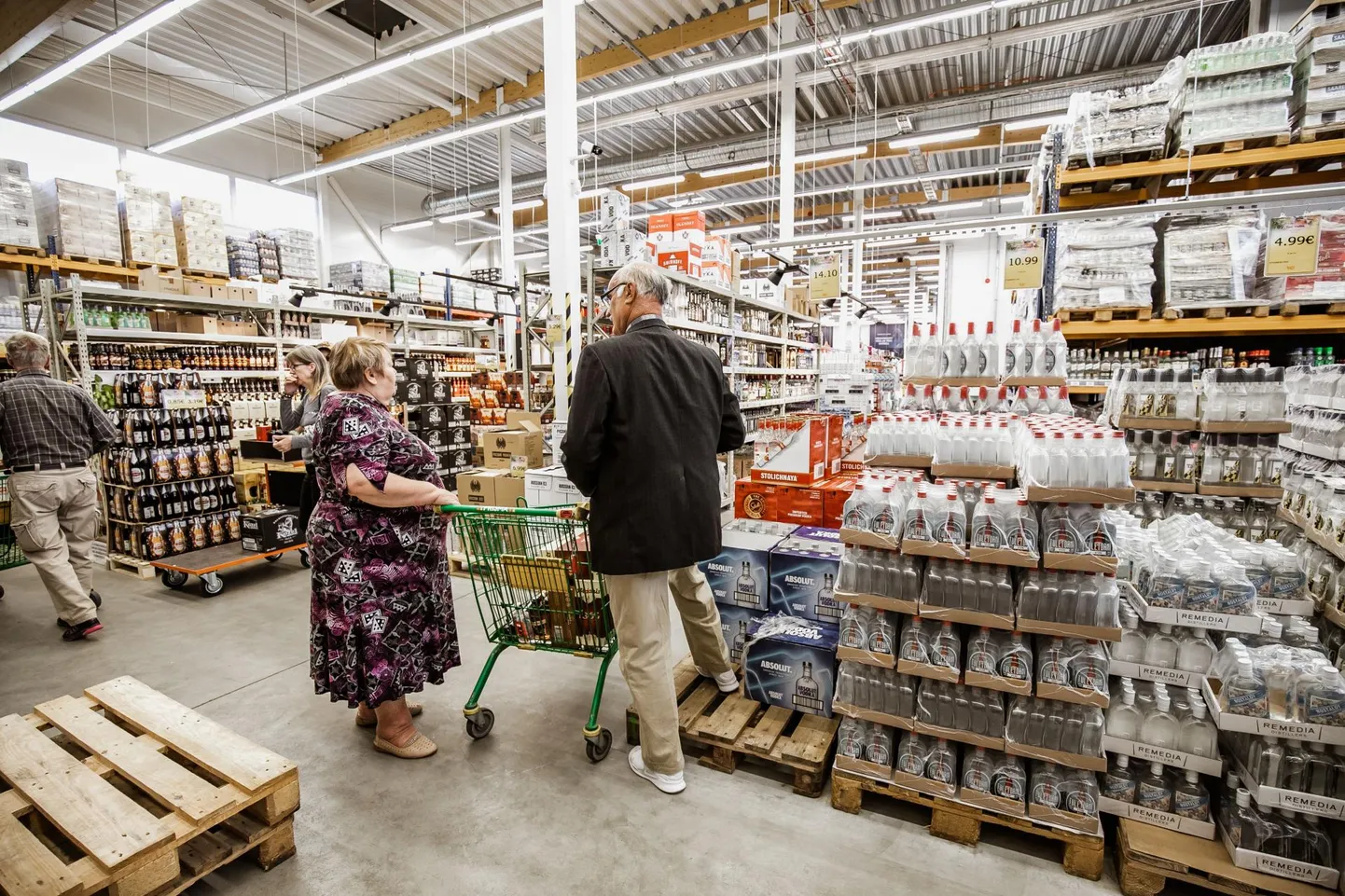 Viinaralli Ikla alkopoes.