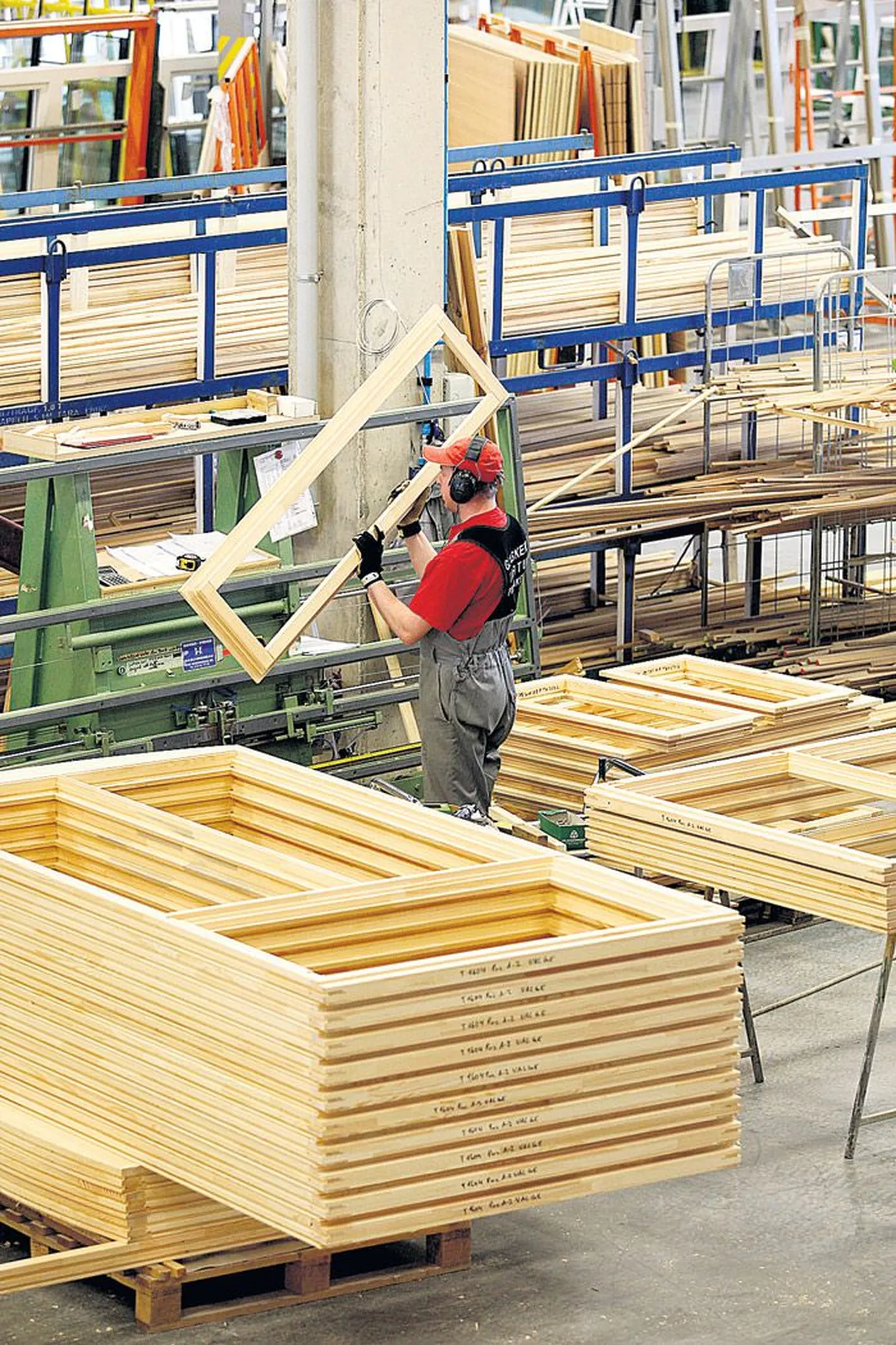 Glaskek näeb puitakna osatähtsust Eesti turul üha kasvavat. Seni on üle poole müügist andnud plastaken.