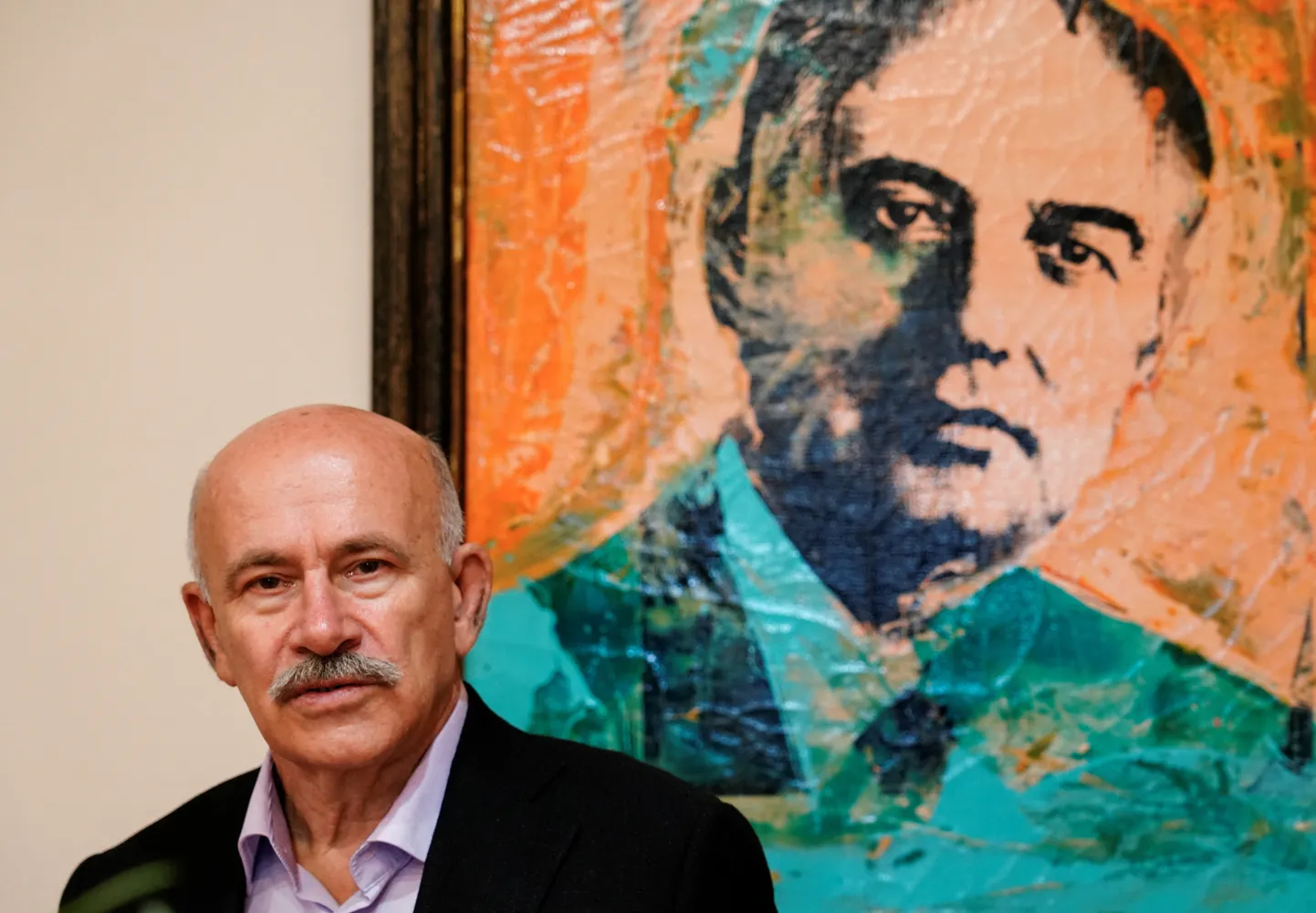 Переводчик Михаила Горбачева Павел Палажченко, проработавший с покойным советским лидером 37 лет, дает интервью агентству REUTERS в Москве, 1 сентября 2022 года
