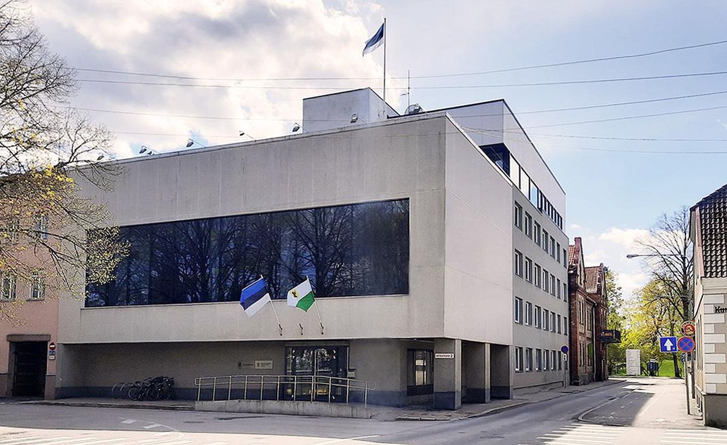 Kunagisest Pärnu maavalitsuse hoonest saab riigimaja, kuhu kolib kaheksa riigiasutust, mis seni linnas laiali.