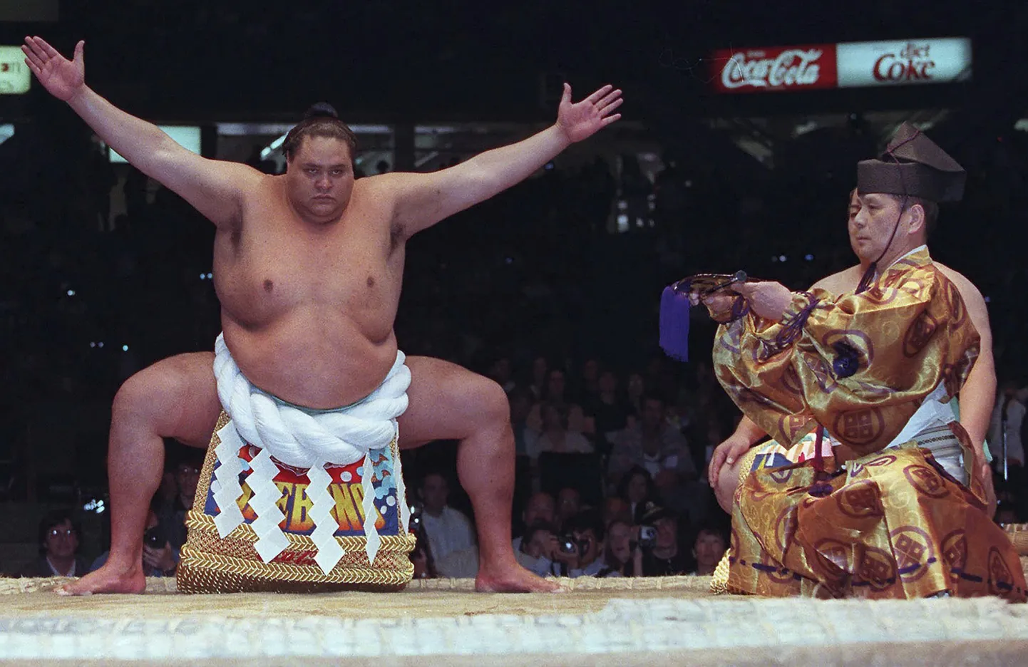 Taro Akebono 1998. aastal.