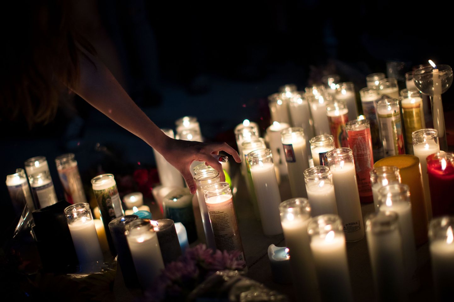 Las Vegases massitulistamises hukkunute mälestamine