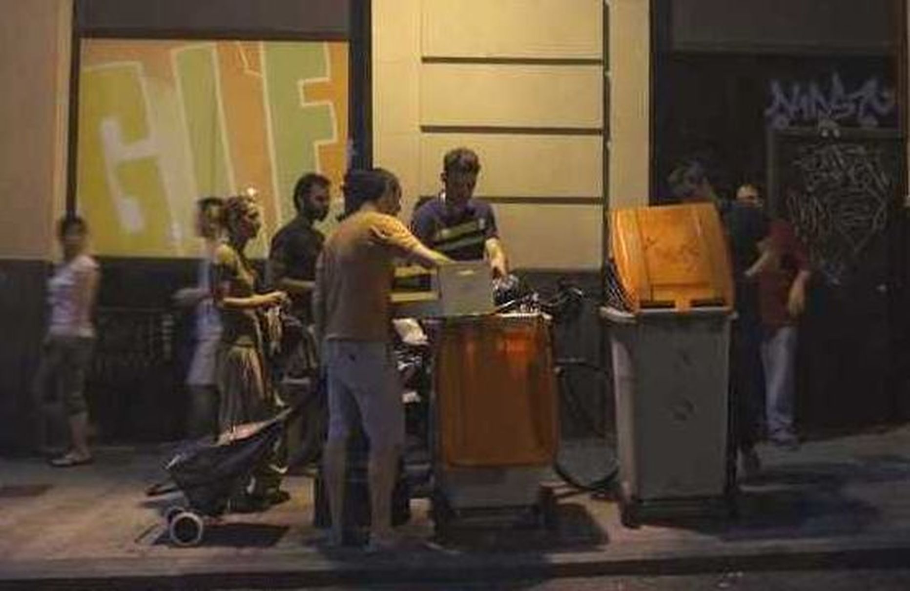 Hispaania linn lukustab toiduotsijate tõttu prügikastid