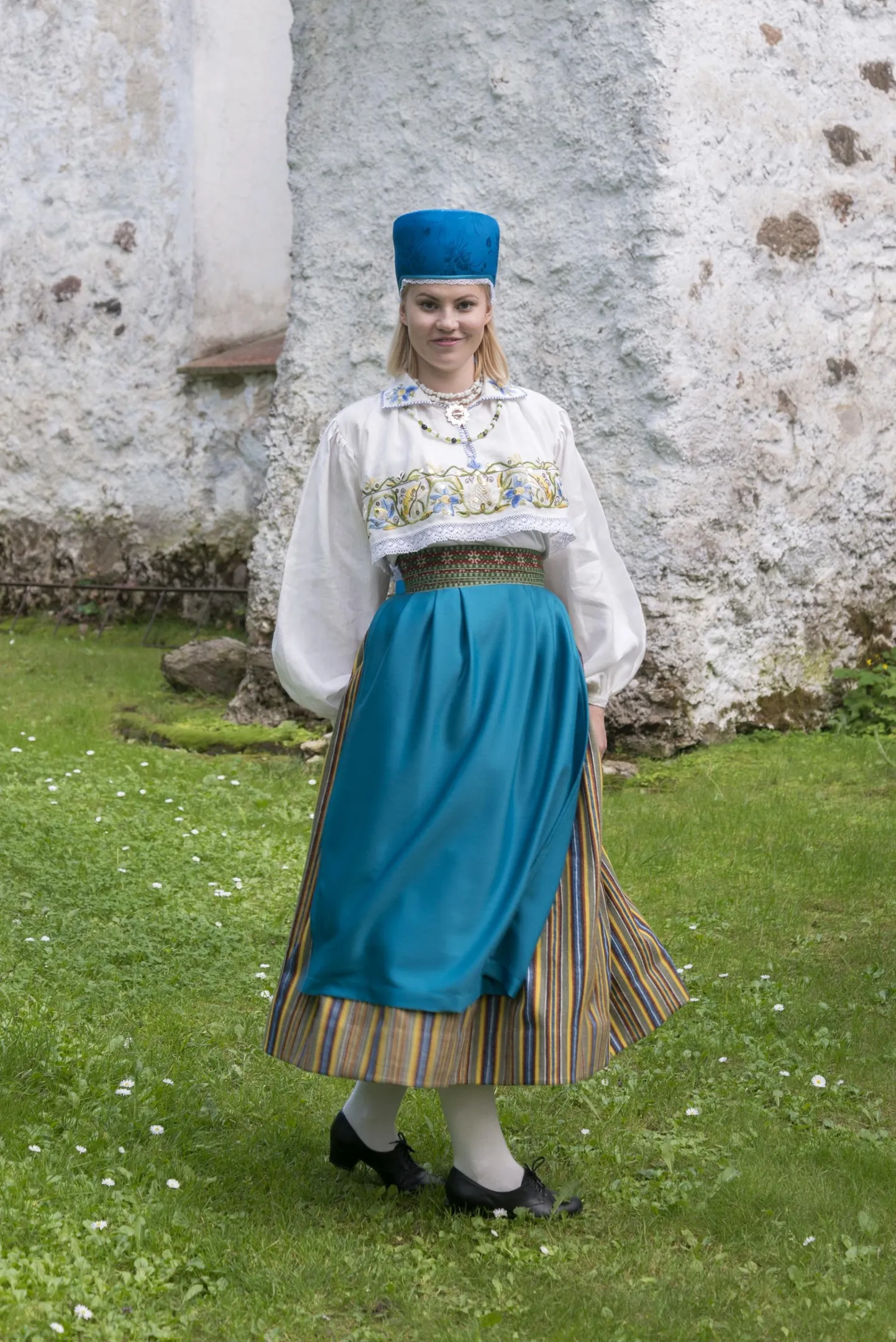 Rakvere naise rahvarõivad.