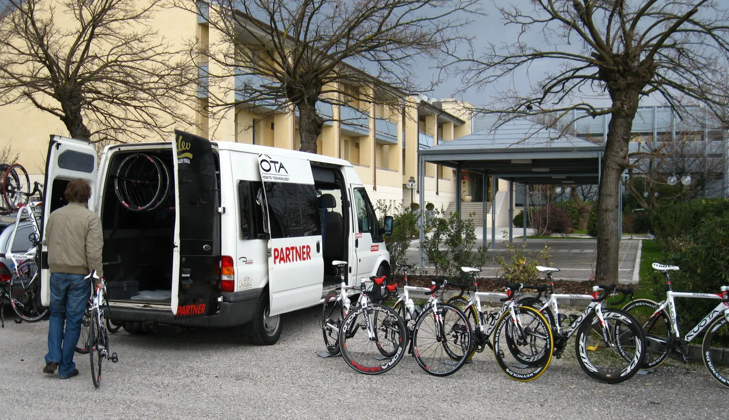 Kalev Chocolate Teami buss