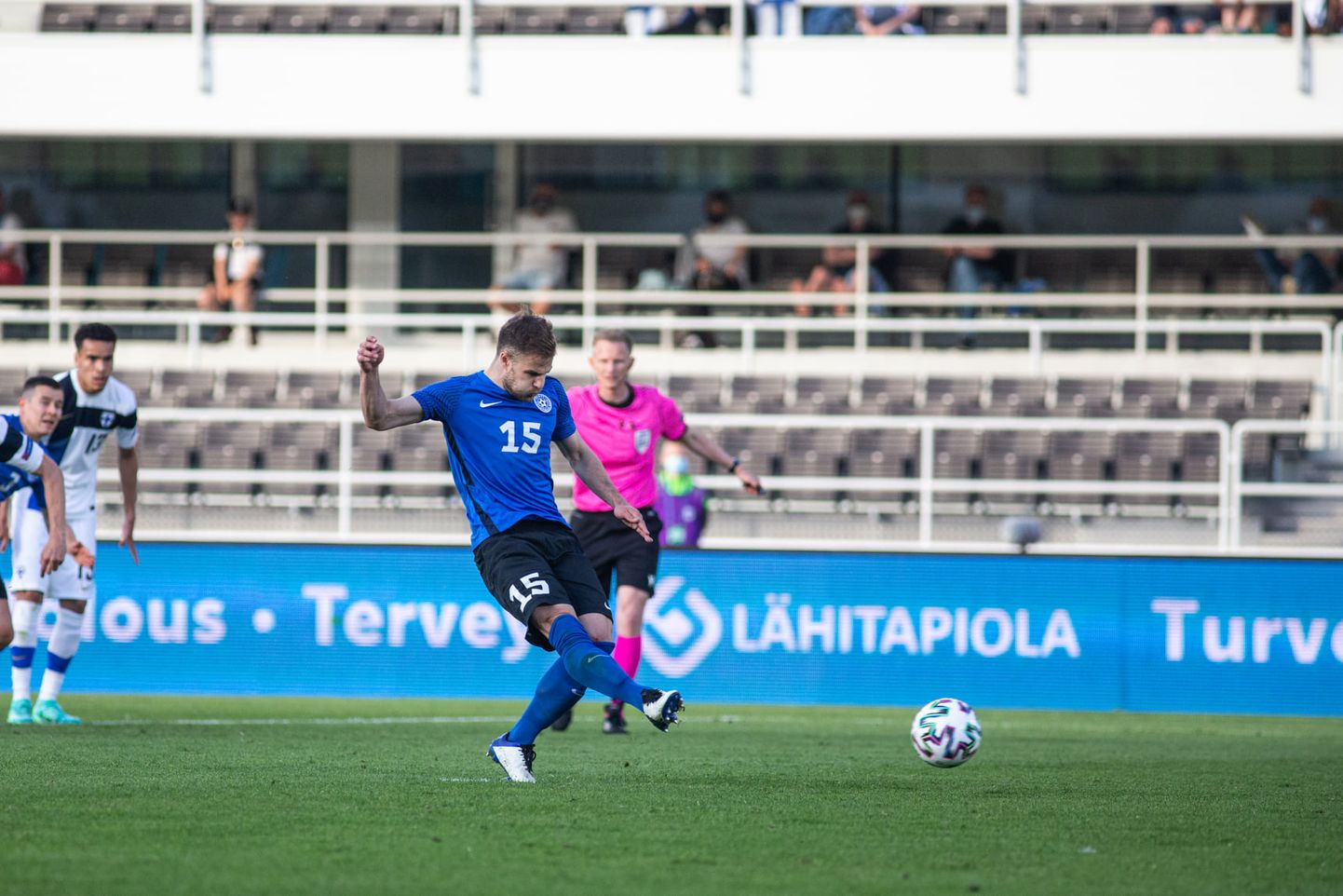 Эстонская команда выиграла матч после реализованного Рауно Саппиненом пенальти.