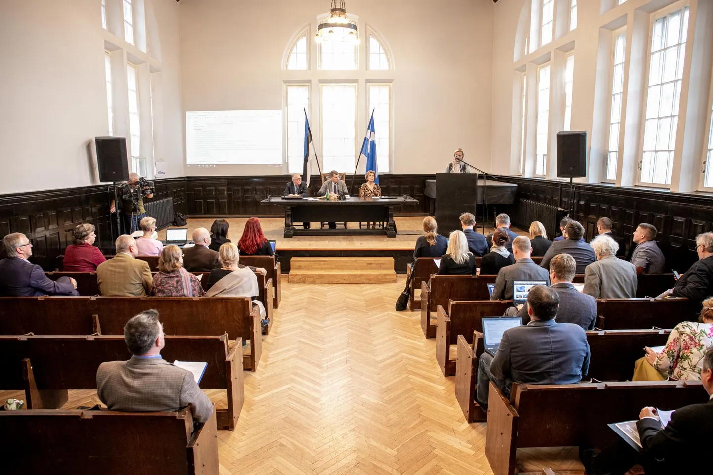 Pärnu linnavolikogu istung.