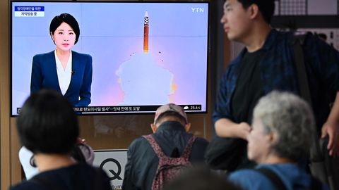 Põhja-Korea tulistas taas välja kaks ballistilist raketti