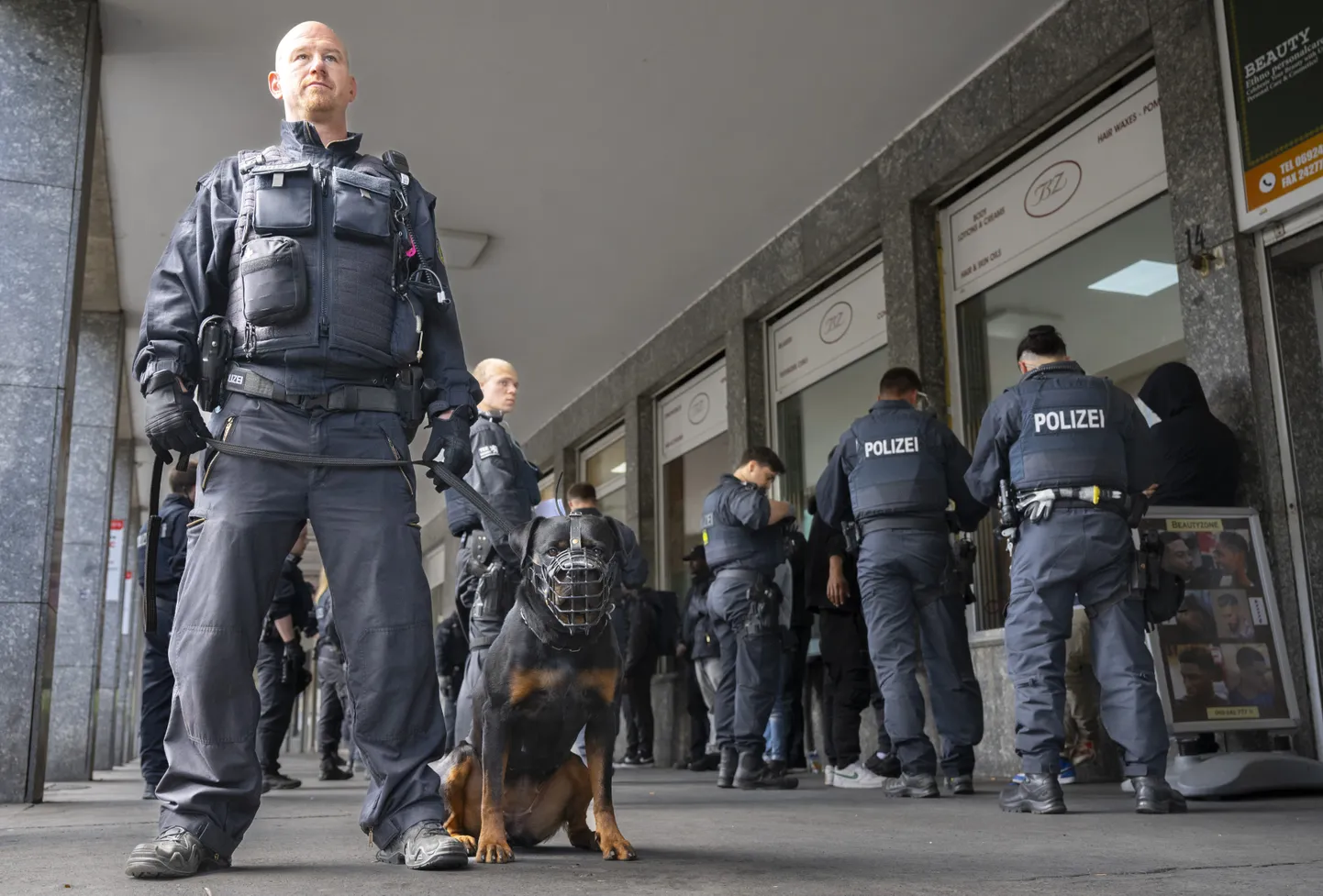 Politseireid Frankfurdi raudteejaama piirkonnas.
