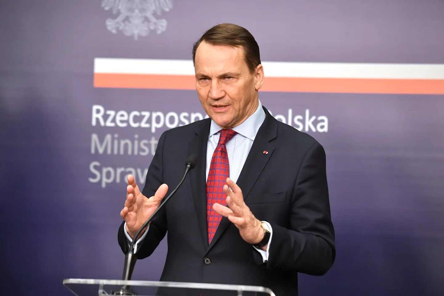 Polijas jaunās valdības ārlietu ministrs Radoslavs Sikorskis.