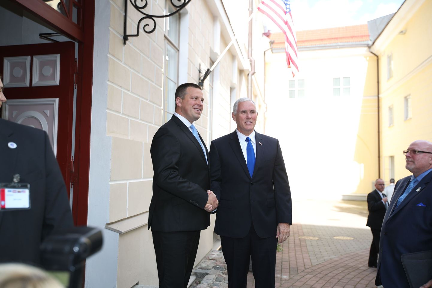 Peaminister Jüri Ratas kohtub pühapäeval Stenbocki majas USA asepresidendi Mike Pence'iga.