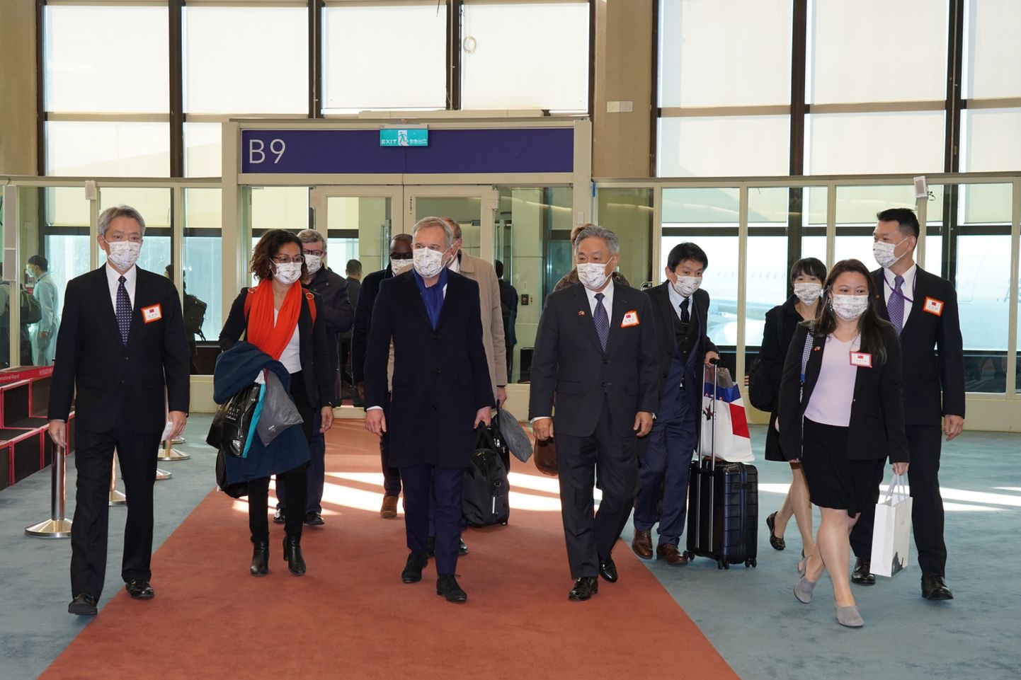 Rühm Prantsuse seadusandjaid saabus viiepäevasele visiidile Taiwani.