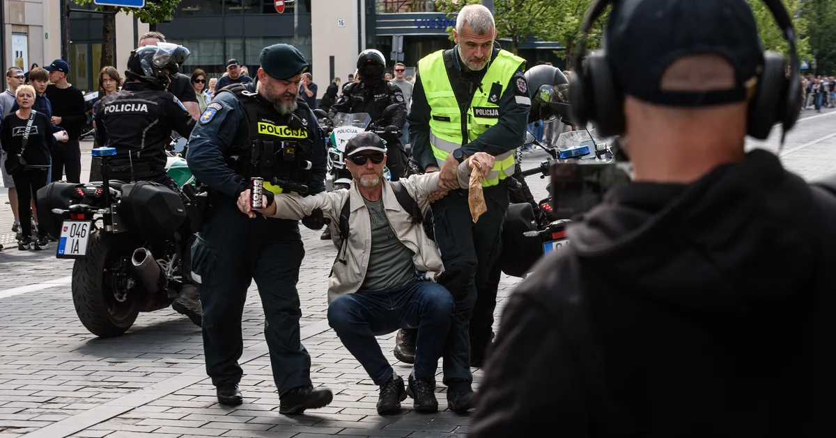 Lituania atrage polițiști să lucreze cu o recompensă uriașă