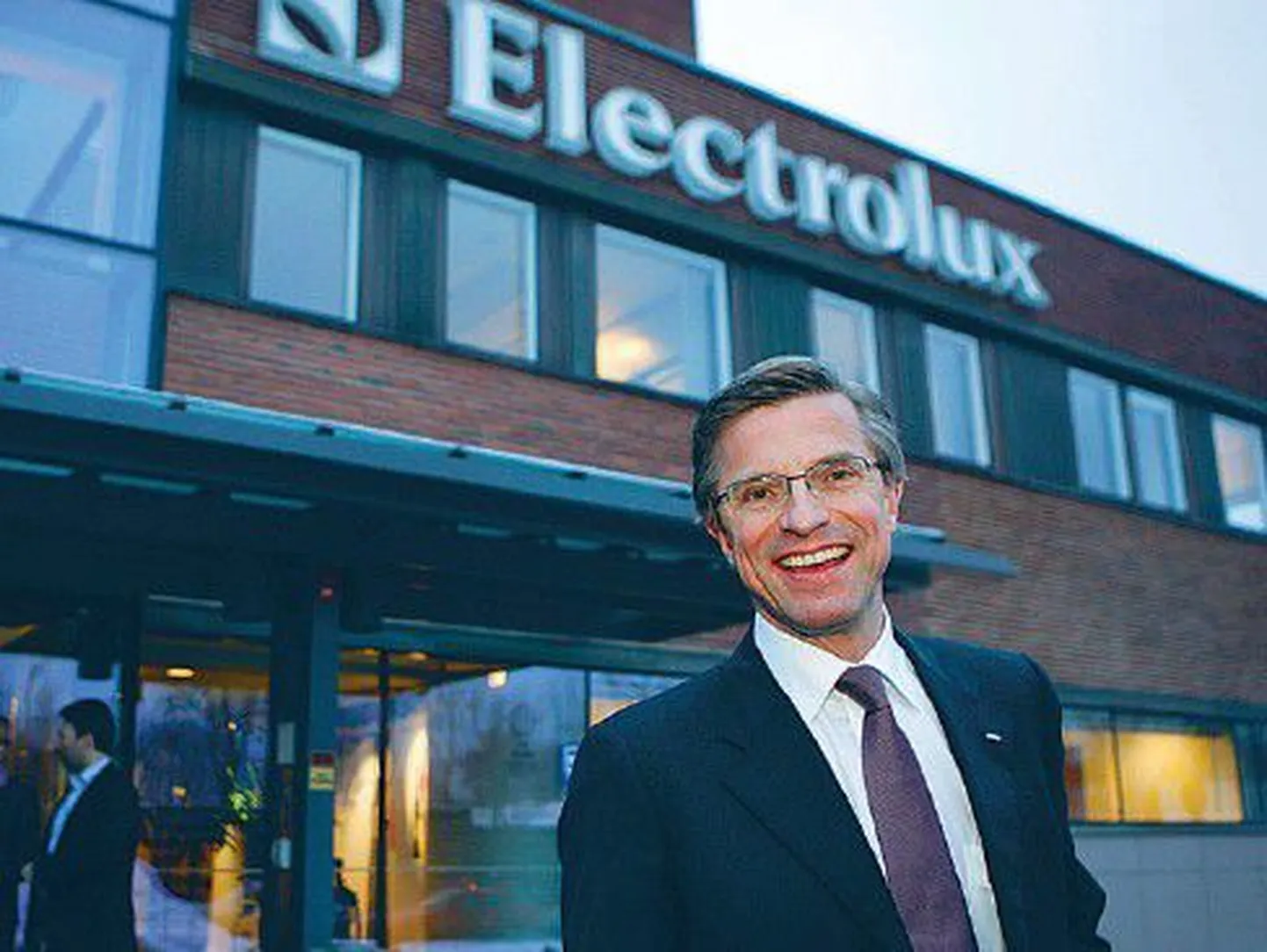 Руководитель одного из крупнейших в мире производителей бытовой техники Electrolux, где за два года были сокращены 3000 работников, Ханс Страберг заверяет, что сейчас дела на предприятии пошли лучше.