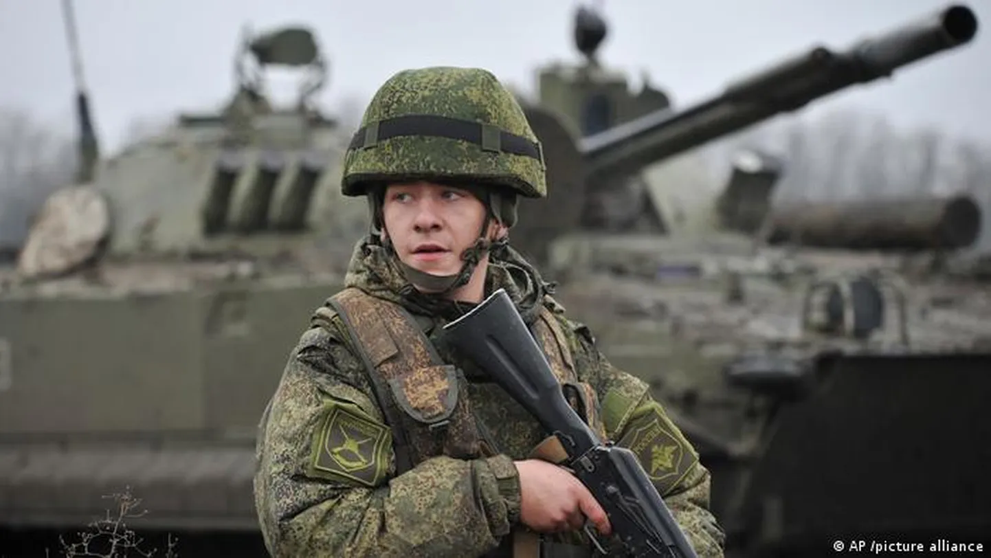 Российский военный на учениях (фото из архива)