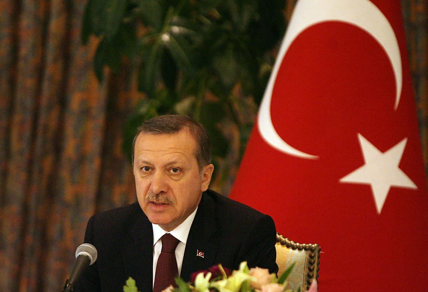 Türgi peaminister Recep Tayyip Erdoğan presikonverentsil.
