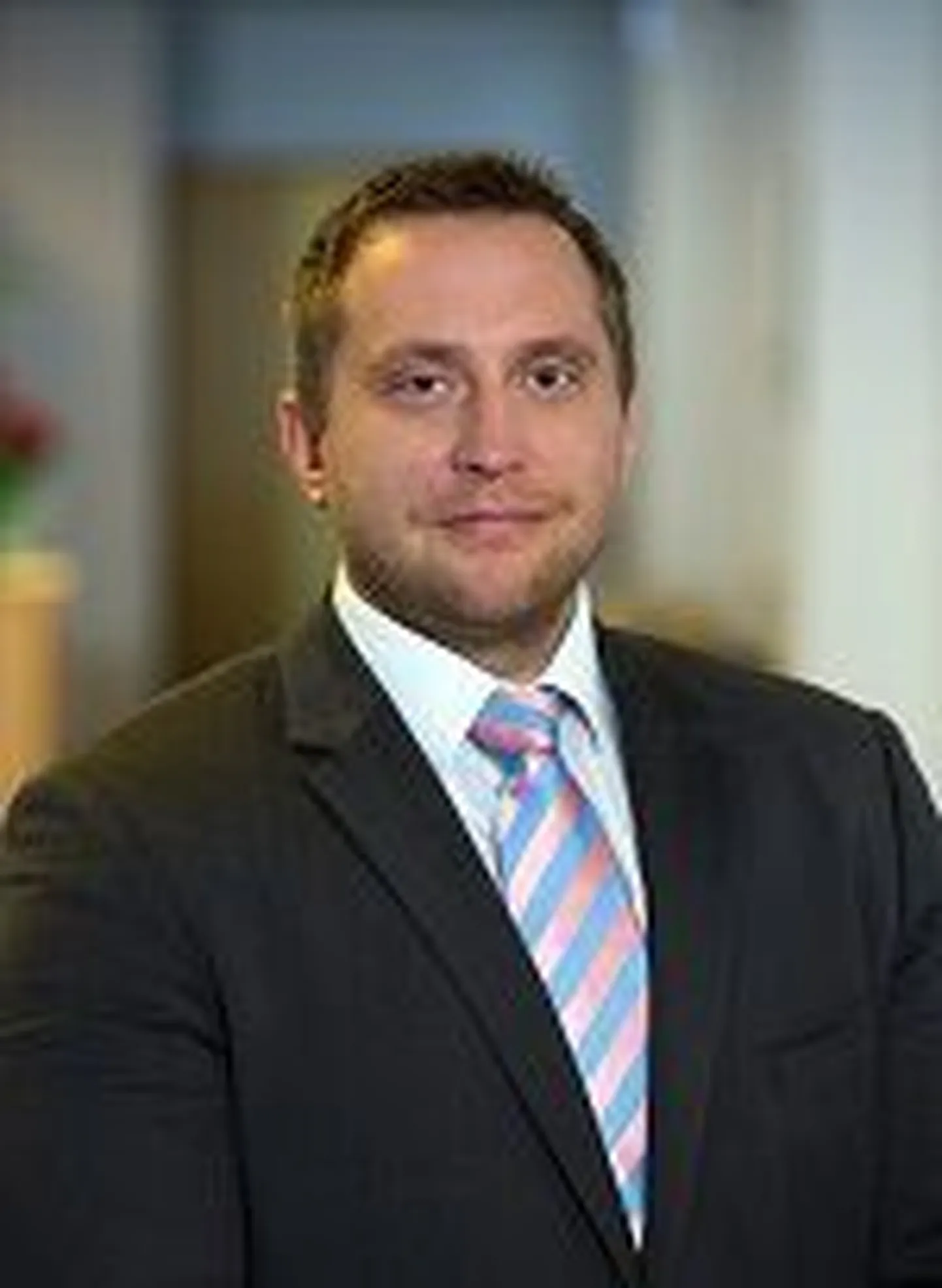 Keskkonnaministeeriumi kantsler Meelis Münt kinnitas, et asutuste liitmine tõttu koondamisi ei tule.