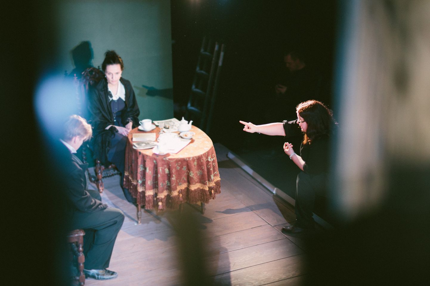Diana Leesalu lavastatud «Vihmausside elust» proov Linnateatris.