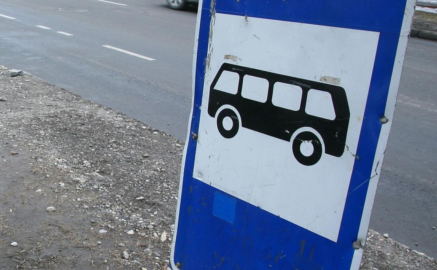 Pärnumaa ühistranspordikeskus teatas, et alates 7. märtsist sõidab õhtune buss Võistest edasi Häädemeesteni