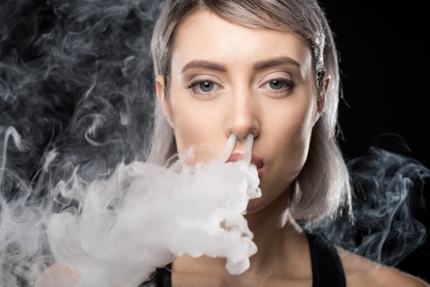 E-sigarettides leiduvad ühendid võivad kahjustada DNA-d ja aidata kaasa vähirakkude tekkele.