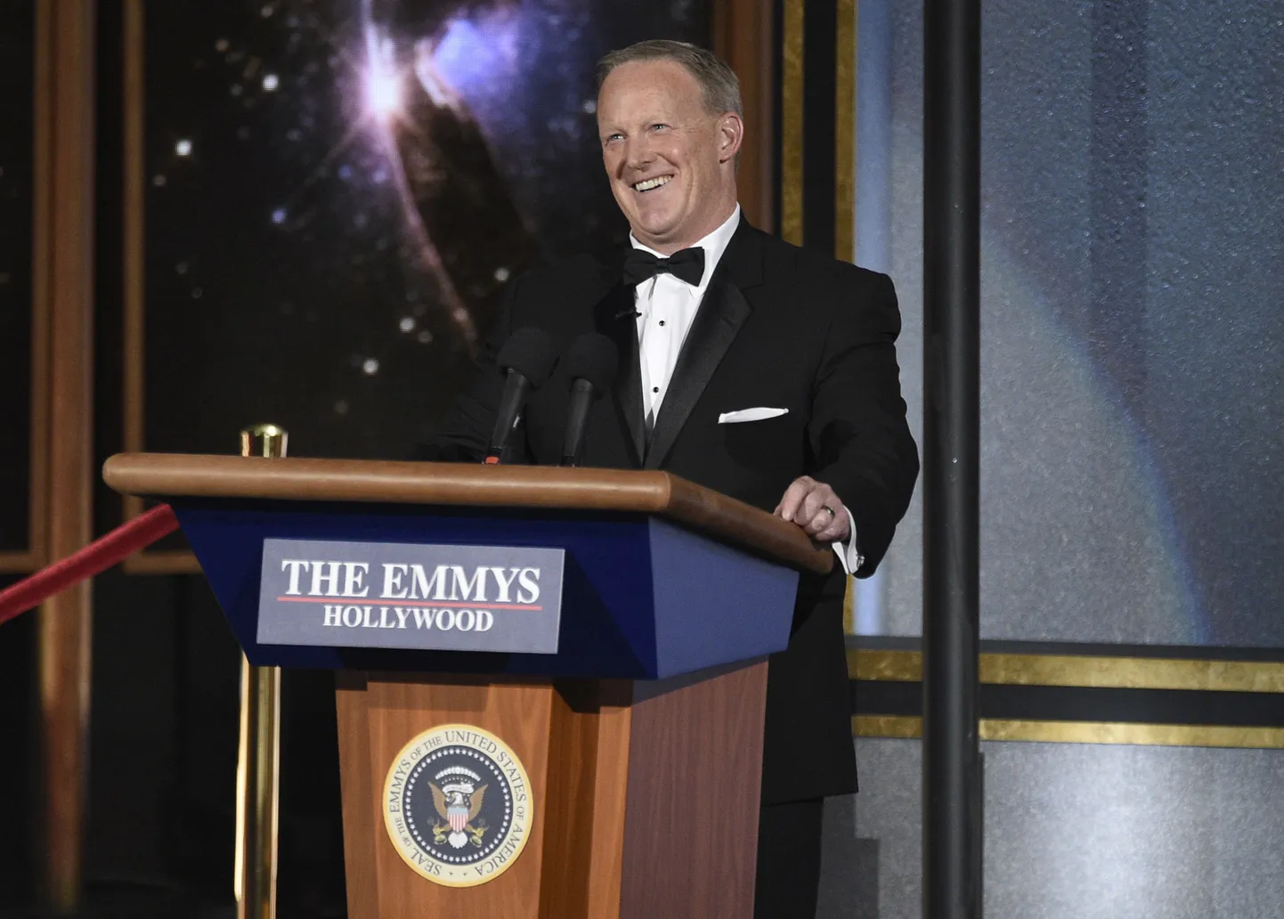 Sean Spicer Emmydel.