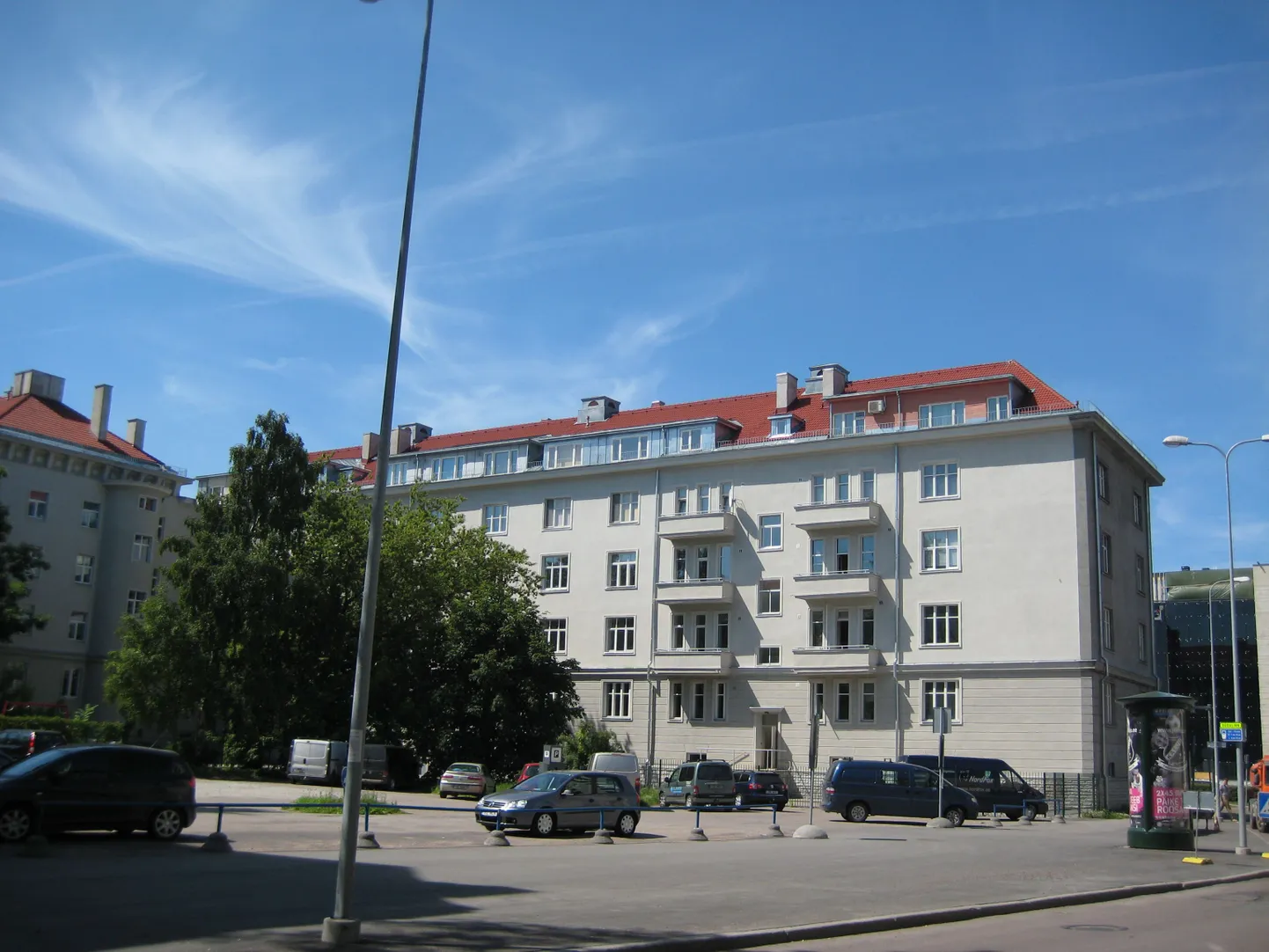 Välisministeeriumi külje all asuva tasulise parkla krundile võib tulevikus kerkida kaheksakorruseline hotellihoone.