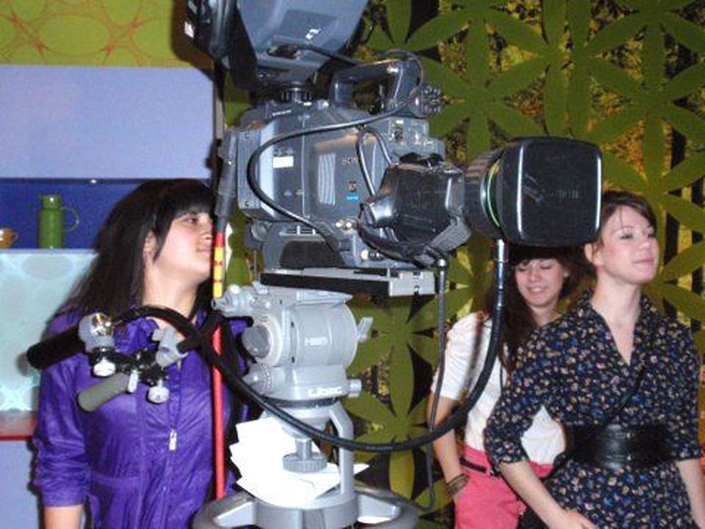 Vene kooli õpilased külastasid meediapäeval Eesti Televisiooni, Eesti Raadiot ja Balti meedia- ja filmikooli.