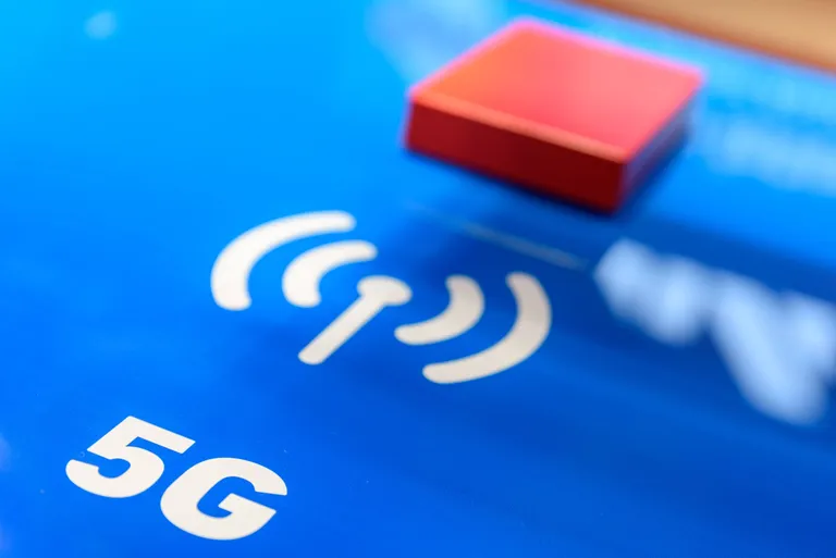 Без 5G скоро далеко не уедешь.