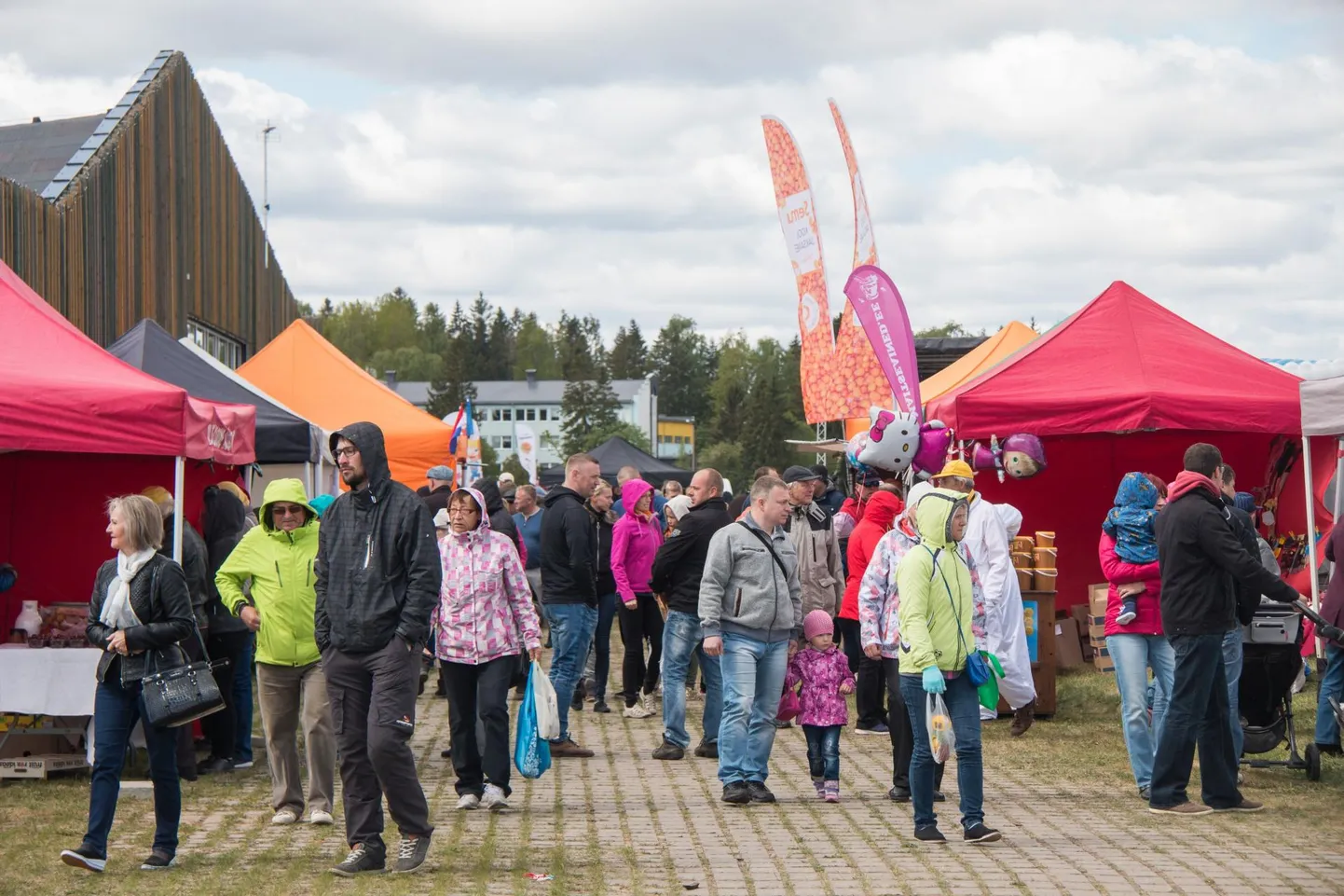 Maaelufestivali peetakse tänavu Sõmerul 1. juunil – tegevust jagub nii keskusehoones kui ka selle ümbruses, koduaedades avatakse kodukohvikud.