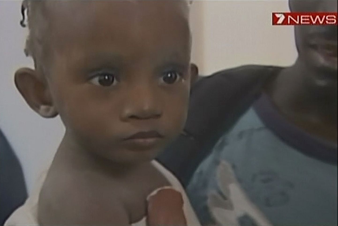 Telekanali Channel 7 pilt 16-kuusest Winnie Tilinist, kes toodi rusude alt välja pealinnas Port-au-Prince'is.