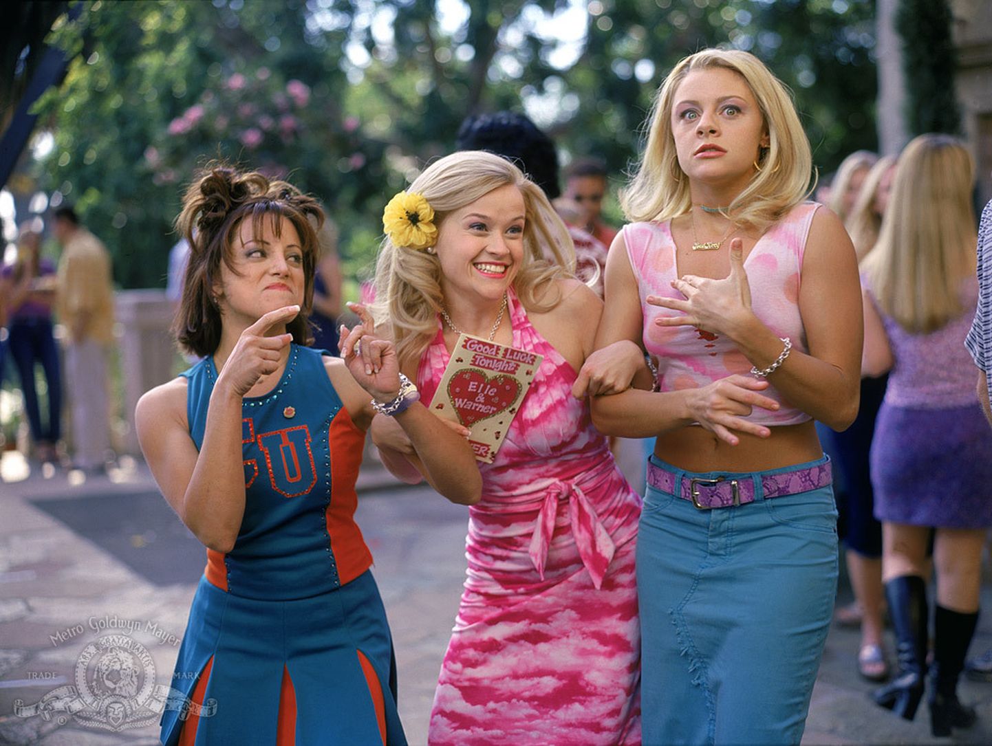 Alanna Ubach, Reese Witherspoon ja Jessica Cauffiel komöödias «Arukas blondiin» (2001)