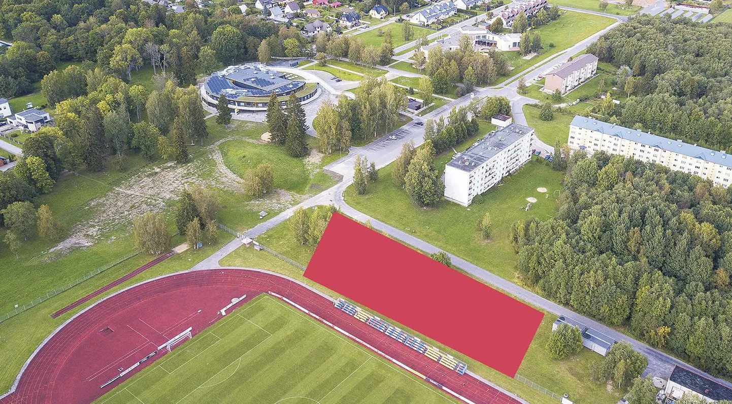 Tenniseväljakud ehitatakse kohe Paide linnastaadioni aia taha.
