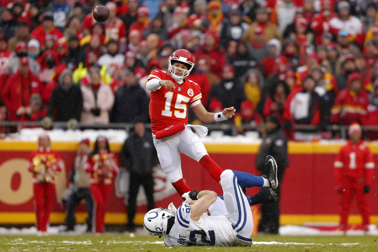 Margus Hunt ei suutnud Kansas City Chiefsi mängujuhti Patrick Mahomesit peatada.
