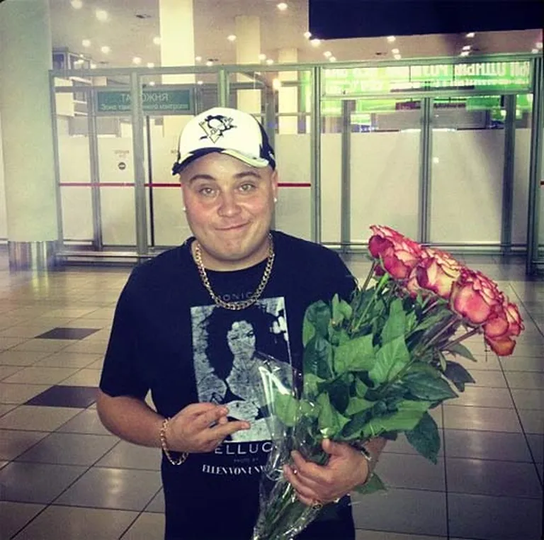 Доминик Джокер: "Томительное ожидание любимой семьи)))))"