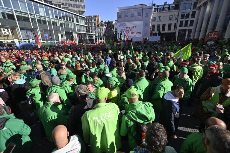 Protest kõrgete elektrihindade vastu Brüsselis.