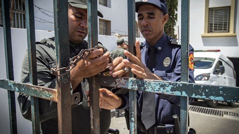 Marokos mõisteti 15 aastaks vangi kuninga kelli varastanud koristaja