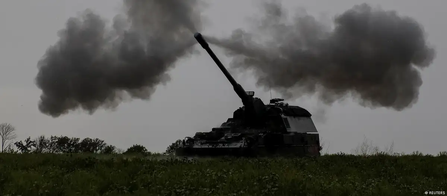 Немецкая гаубица PzH 2000 на фронте в Украине