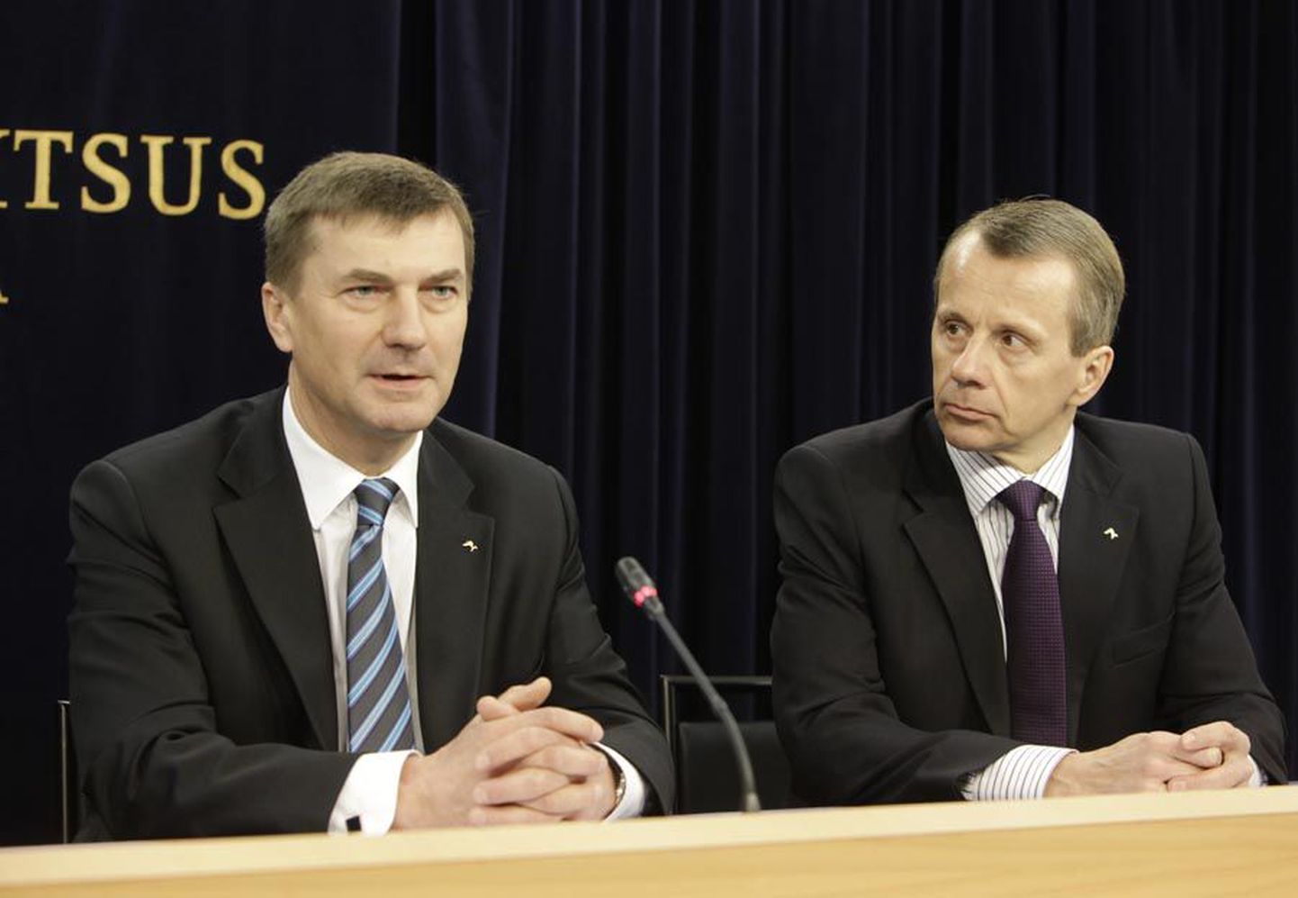 Peaminister Andrus Ansip ja rahandusminister Jürgen Ligi selgitasid arvude tagamaid.