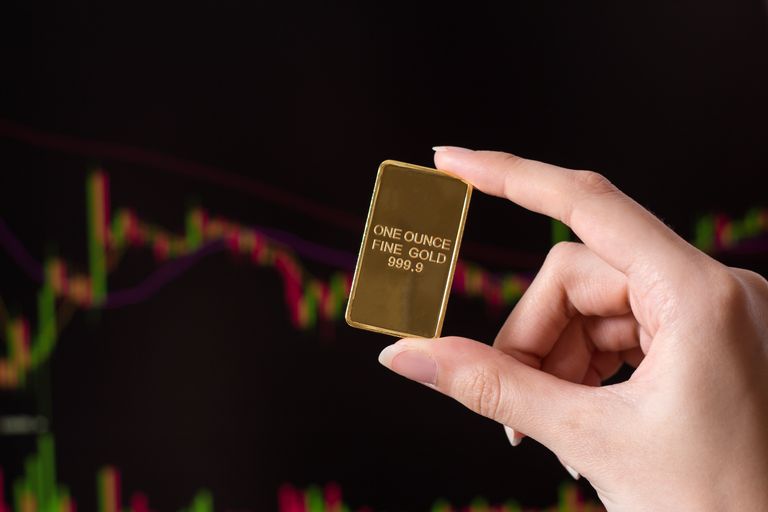Kuld on materjalina äärmiselt tihe, mistõttu on üks kullaunts mahu poolest küllaltki väike.