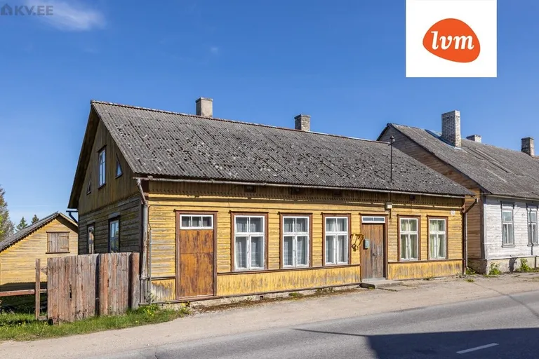 Kolme korteriga maja Lihulas.