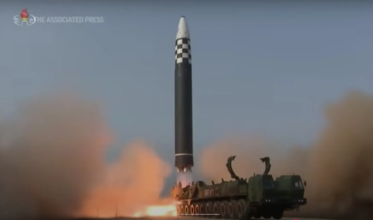Põhja Korea mandritevahelise ballistilise raketi katsetus.