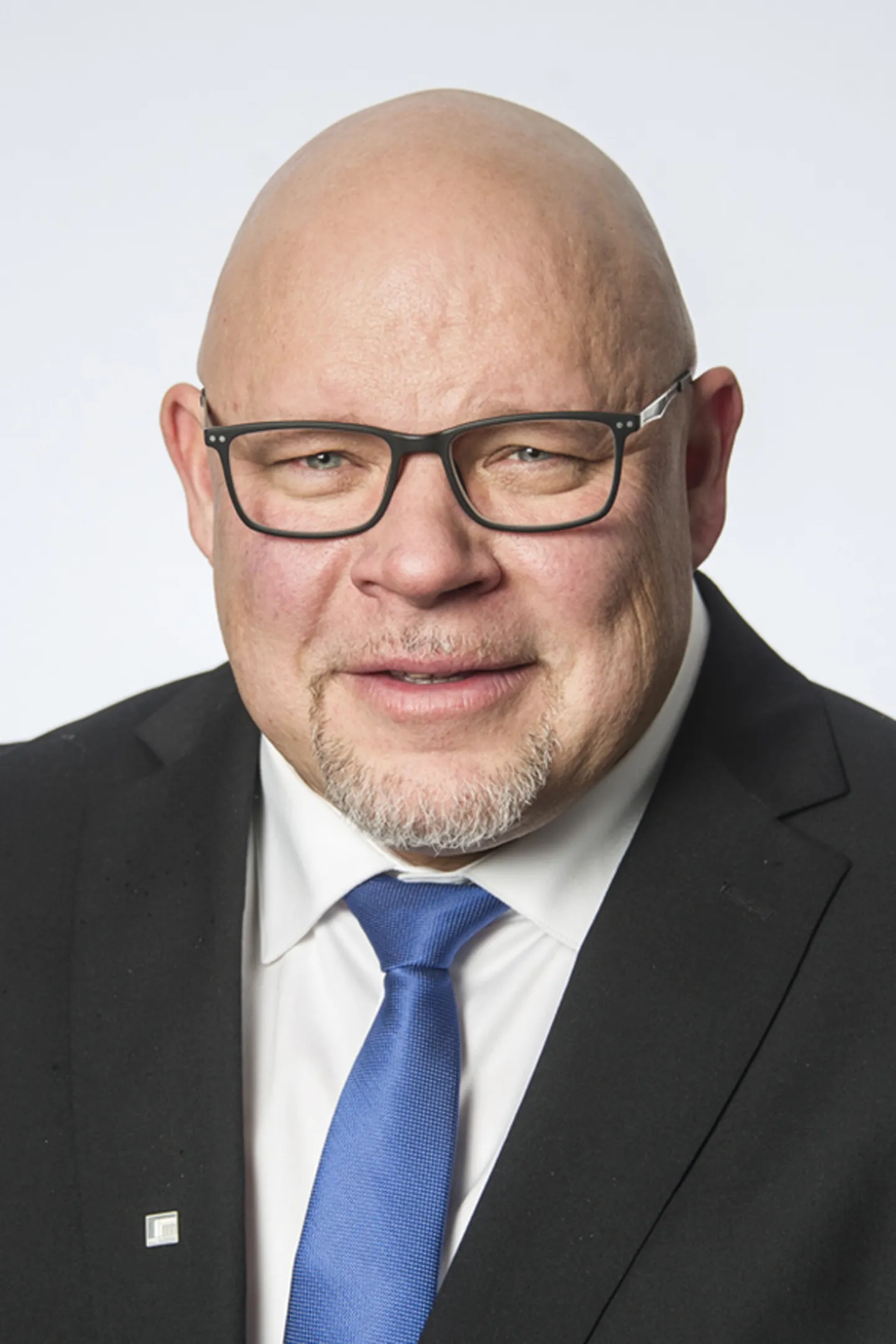 Ano Turtiainen.