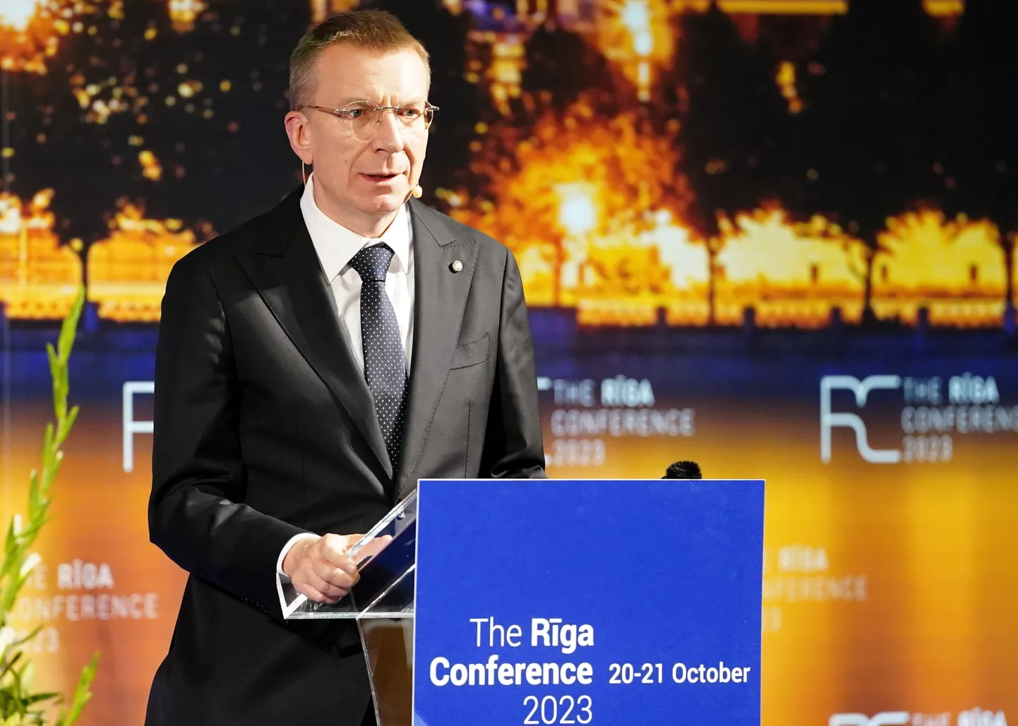 Valsts prezidents Edgars Rinkēvičs piedalās drošības un ārpolitikas foruma "Rīgas konference 2023" atklāšanas diskusijā.