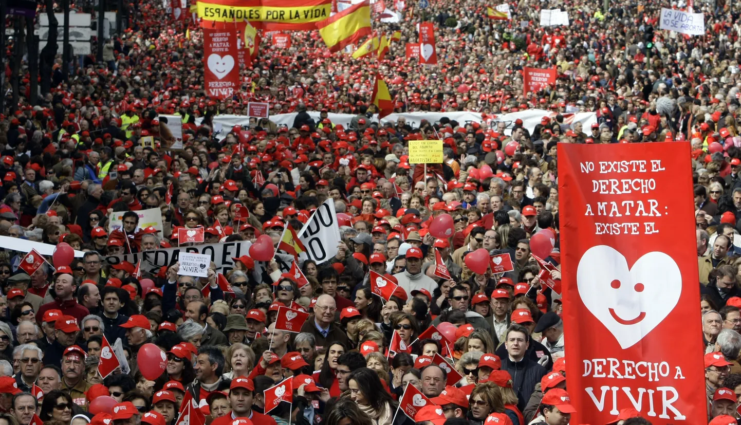 Abordireformi vastaste meeleavaldus Madridis.