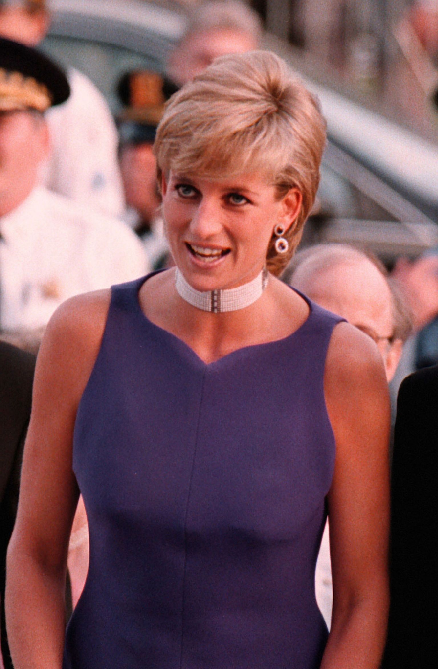 Printsess Diana juunis 1996 Chicagos, seljas Versace kleit.