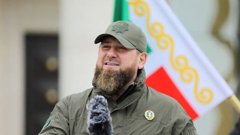 Ботинки Prada, в которых засветился лидер Чечни, распроданы